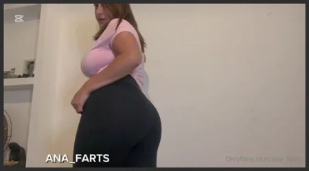 ana farts ready to go shopping and fart all over the place 3744477370 ( 75.4 MB )